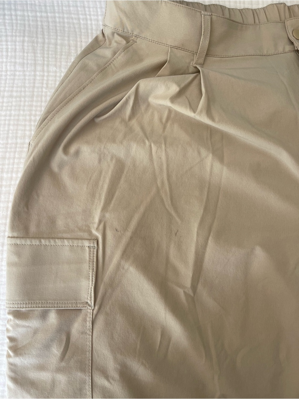 GAP Fit Tan Nylon Pleated Cargo with Adjustable Hem ~ Sz L - Picture 10 of 11